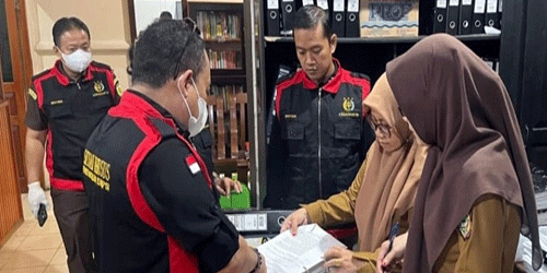 Geledah Ruang Bagian Hukum Setda Barito Utara, Kejati Kalteng Kumpulkan Data Izin Tambang