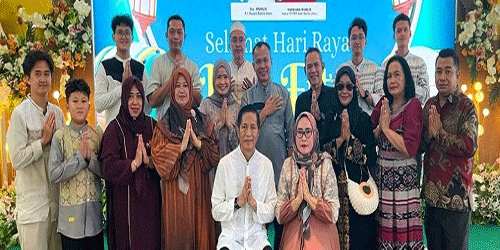 Pj Bupati Muhlis Gelar Open House Idul Fitri 1446 H di Rujab Bupati Barito Utara