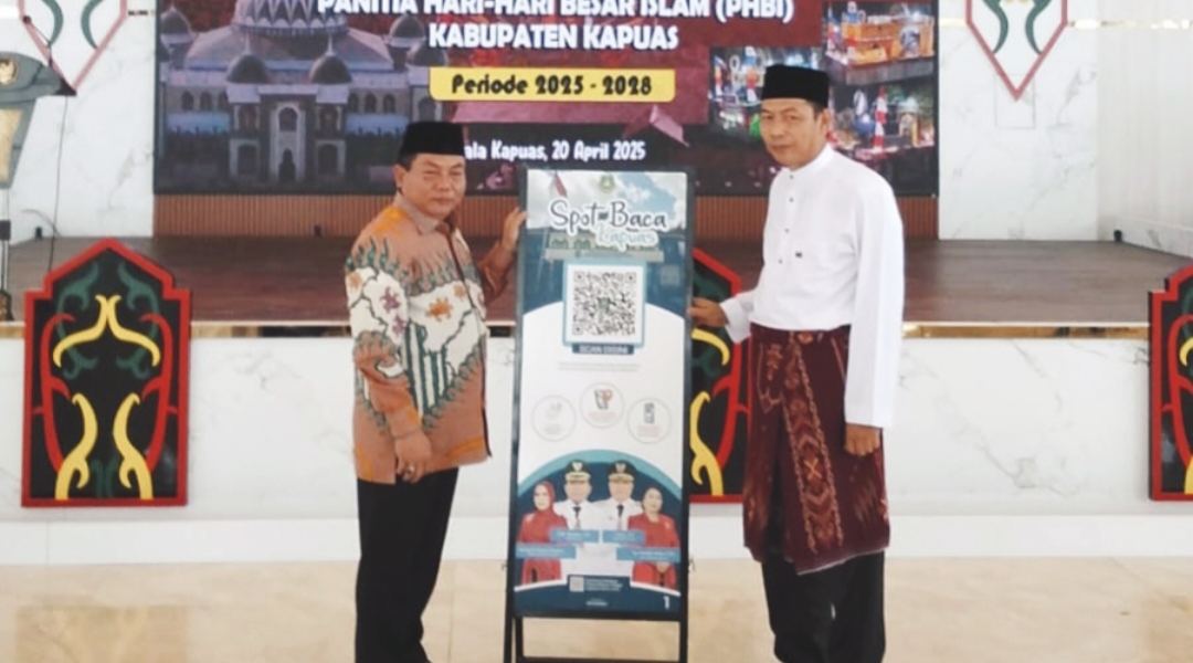 Bupati Kapuas Serahkan Tugu Spot Baca Digital, Wujud Komitmen Digitalisasi Perpustakaan