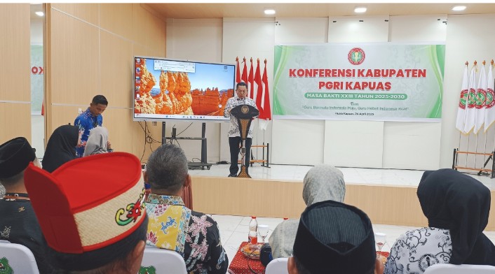 Bupati Wiyatno Buka Konferensi Kabupaten PGRI Kapuas Masa Bakti XXIII