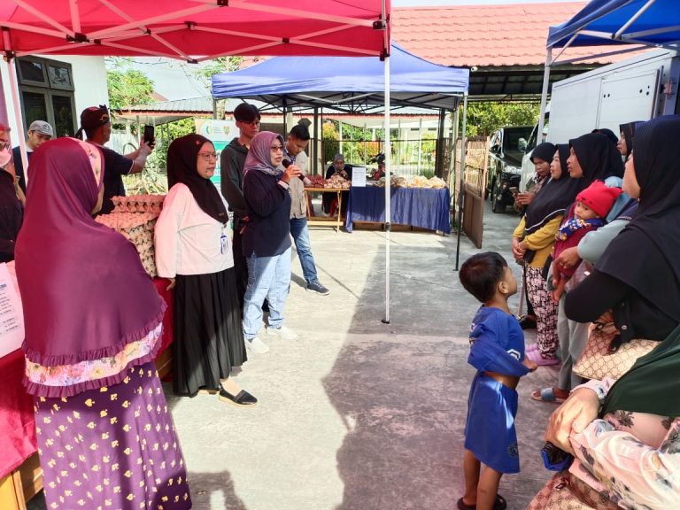 Masyarakat Antusias Sambut Gerakan Pasar Murah Dinas Hanpang Kalteng