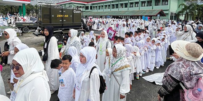 Manasik Haji Cilik: Ribuan Anak TK Palangka Raya Belajar Rukun Islam Kelima