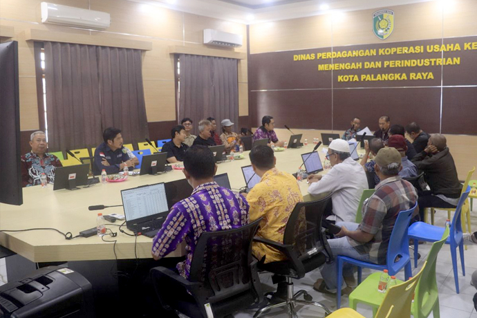 182 Pedagang Pasar Kameloh Teken Kontrak Sewa