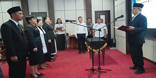 8 Pejabat Fungsional DPMPTSP Palangka Raya Dilantik, Ini Pesan Wali Kota Fairid