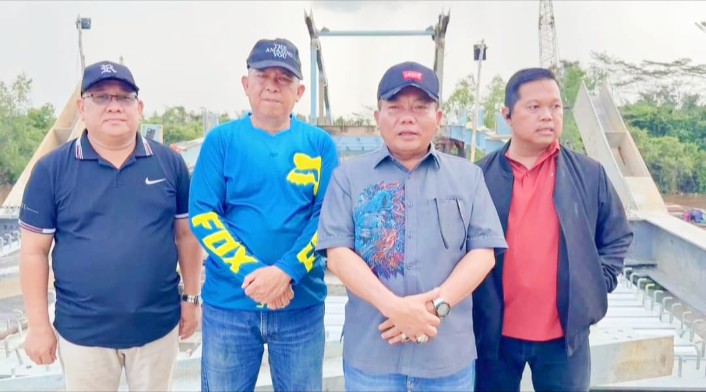 Bupati Wiyatno Tinjau Proyek Infrastruktur, Genjot Penyelesaian Jembatan Muara Terusan