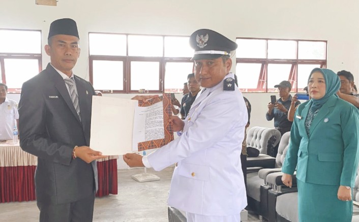 Camat Mantangai Resmi Lantik PAW Kades Humbang Raya