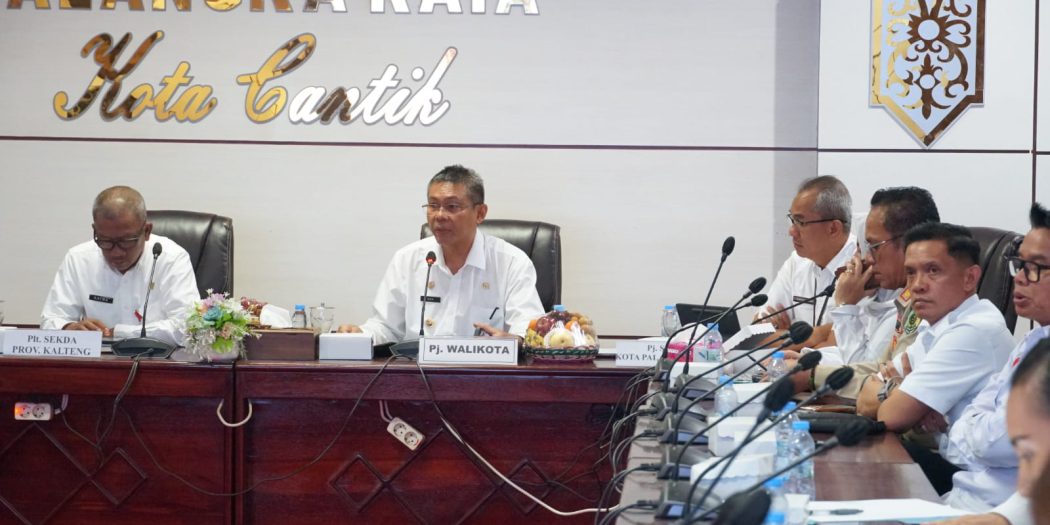 Pj Wali Kota Ultimatum Pengusaha Reklame: Tertibkan Baliho Sebelum 15 Januari