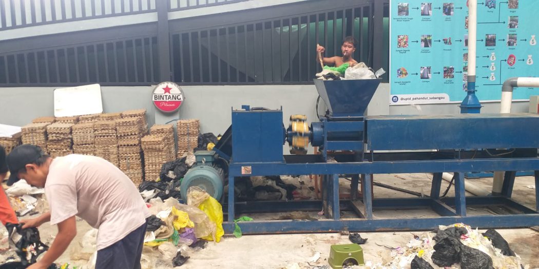 Dari Sampah Jadi Berkah: Inovasi DLH Palangka Raya Kurangi Polusi