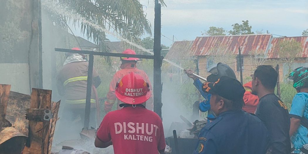 Korsleting Listrik Hanguskan Dapur Rumah di Panarung, Kerugian Ratusan Juta
