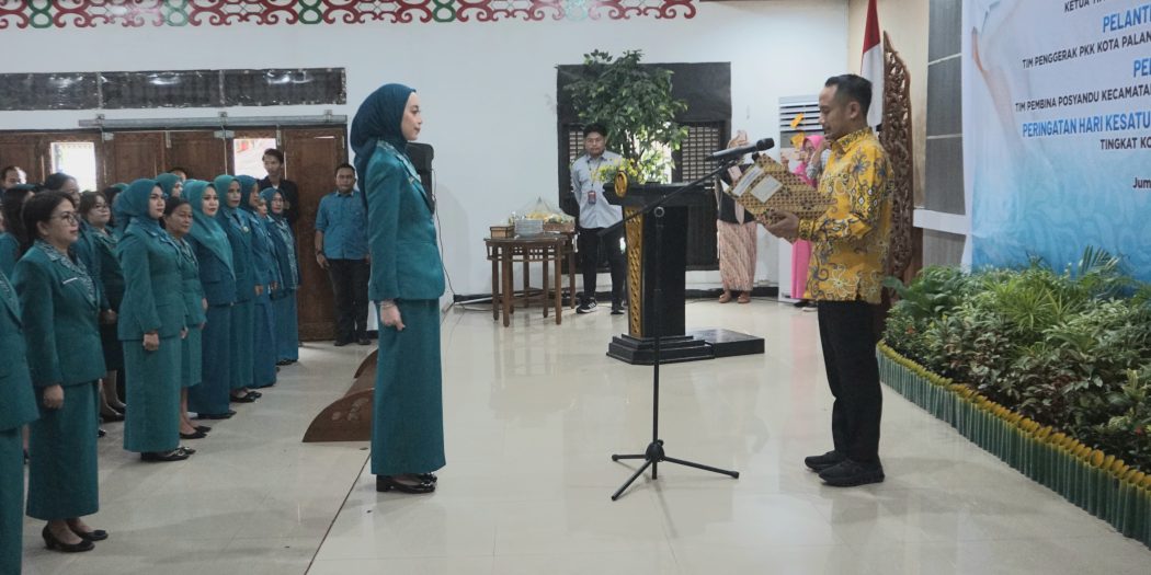 Wali Kota Kukuhkan Avina Fairid Naparin sebagai Ketua TP PKK Palangka Raya 2025–2030