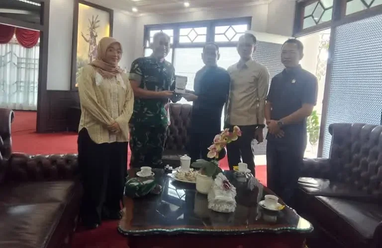 Danrem 102/Pjg yang Baru Diharapkan Bisa Bersinergi