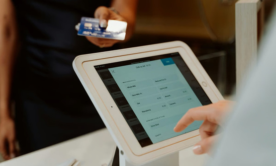 Accurate POS: Tingkatkan Penjualan Bisnis Retail Anda Sekarang Juga!