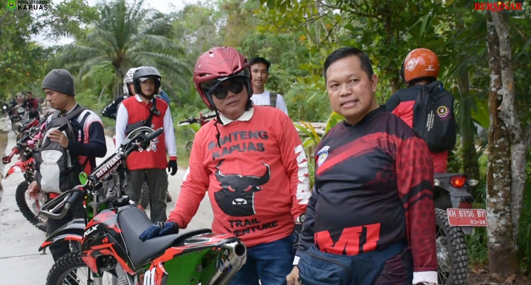 Wakil Ketua DPRD Kapuas Tinjau Proyek Infrastruktur Bersama Bupati