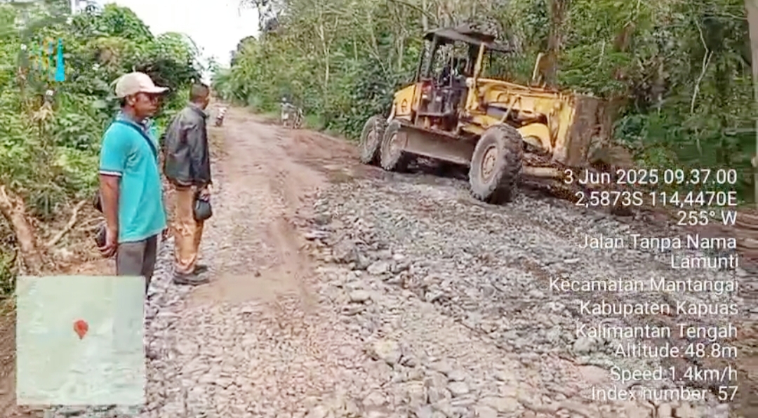 Camat Mantangai Pimpin Penanganan Jalan Rusak Ruas Lamunti-Kaladan