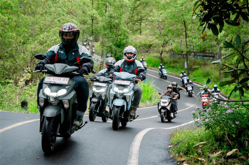 Irit & Bertenaga No Debat! GEAR ULTIMA Berhasil Tembus 74,5 KM/Liter dan Libas Medan Pegunungan