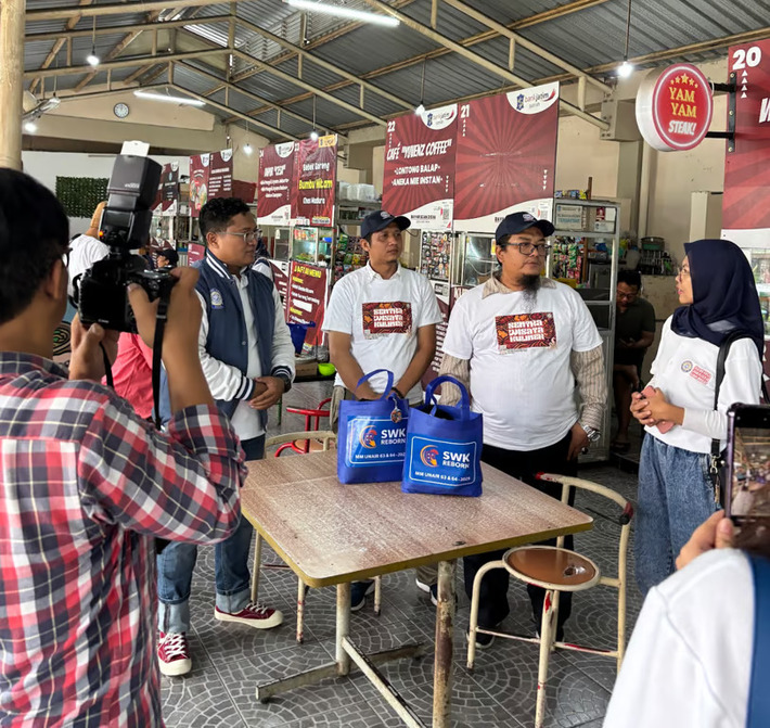 SWK Reborn: Menggairahkan UMKM Kuliner Surabaya dengan Digitalisasi dan Kreativitas Ekonomi di Era Industri 5.0