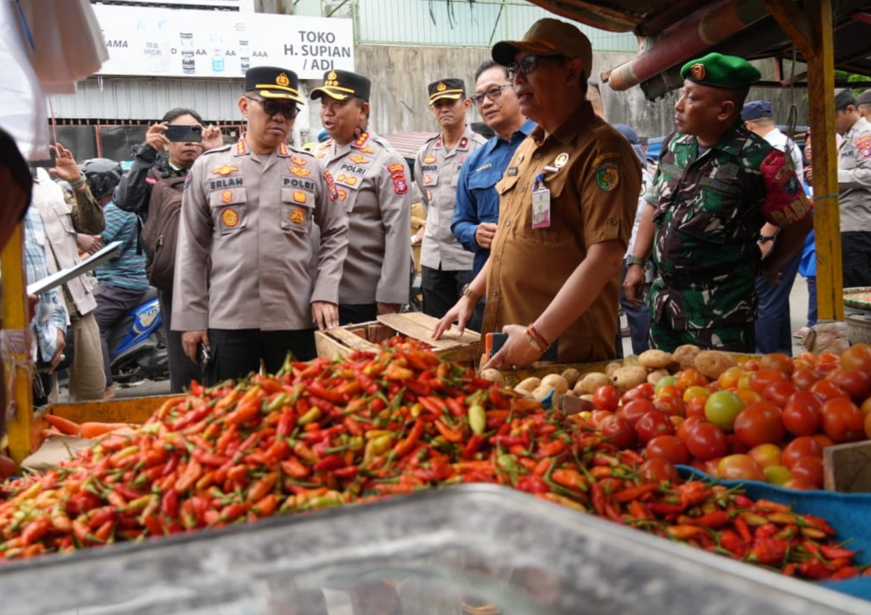 Pemkot Bersama Aparat Sidak Pasar, Antisipasi Gejolak Harga Menjelang HBKN