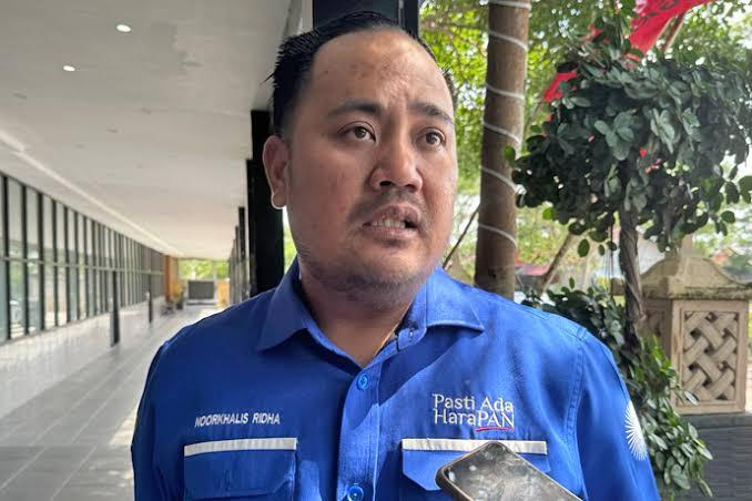 Jalan Rusak Tak Kunjung Diperbaiki, Warga Tanam Pisang sebagai Protes