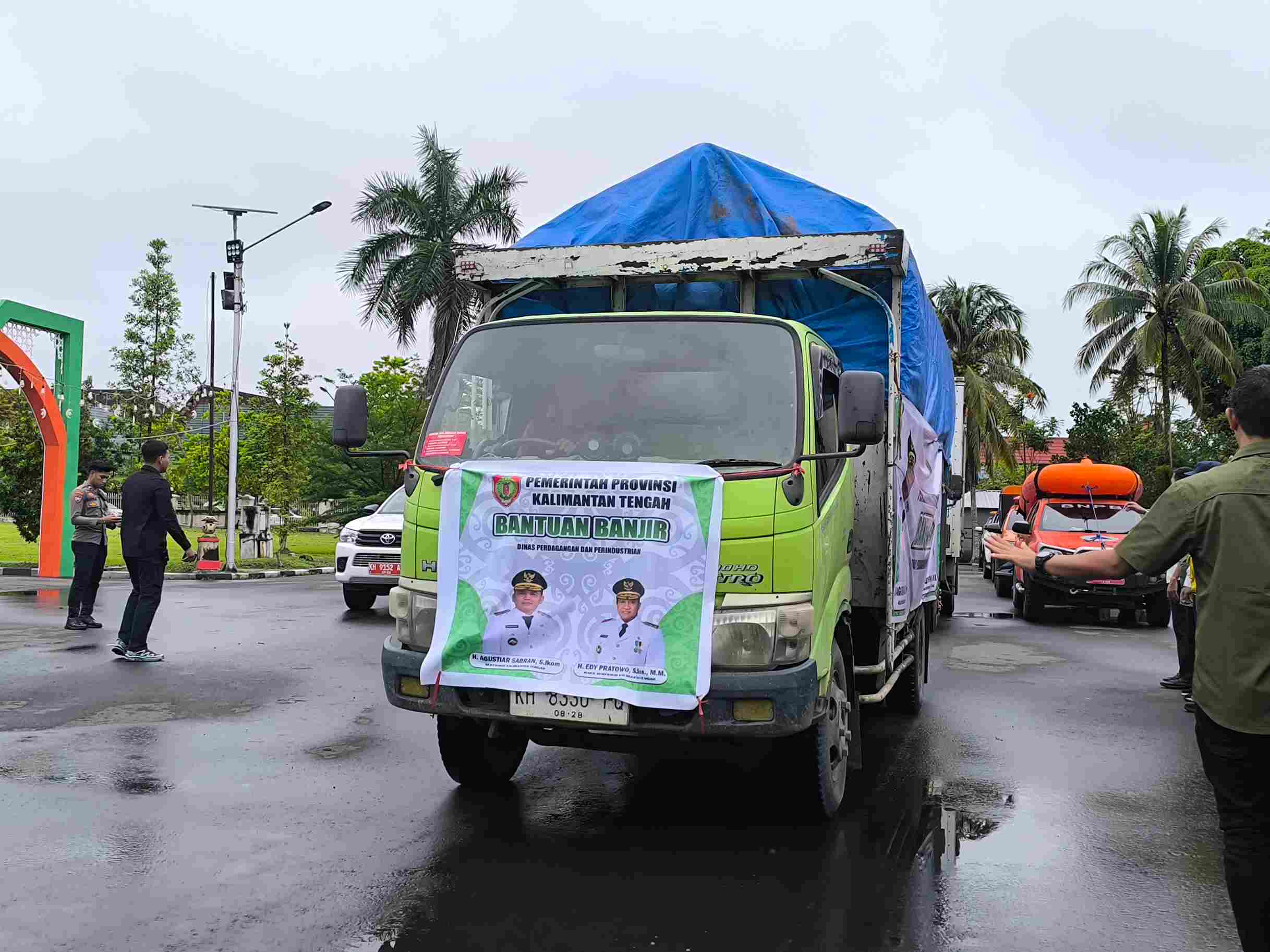 Gubernur Kalteng Kirim Bantuan Banjir ke Barito, Siapkan Program Relokasi
