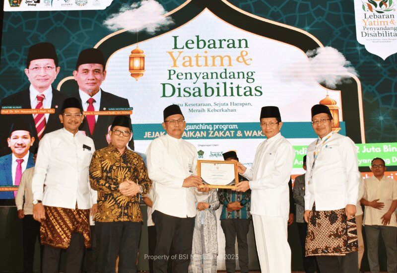 BSI Maslahat Raih 2 Penghargaan dari Kementerian Agama Atas Kontribusi dalam Program Kampung Zakat dan Pemberdayaan Ekonomi Umat-KUA