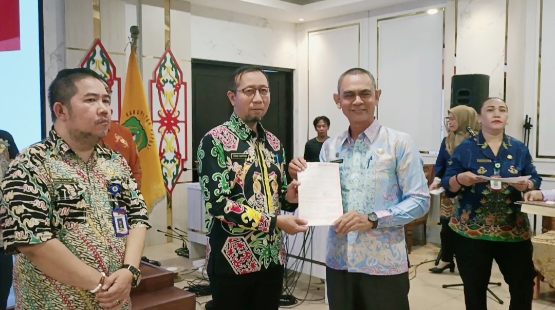 Pemkab Kapuas Wajibkan Pembayaran Pajak PBB-P2 Non Tunai bagi Pejabat Struktural