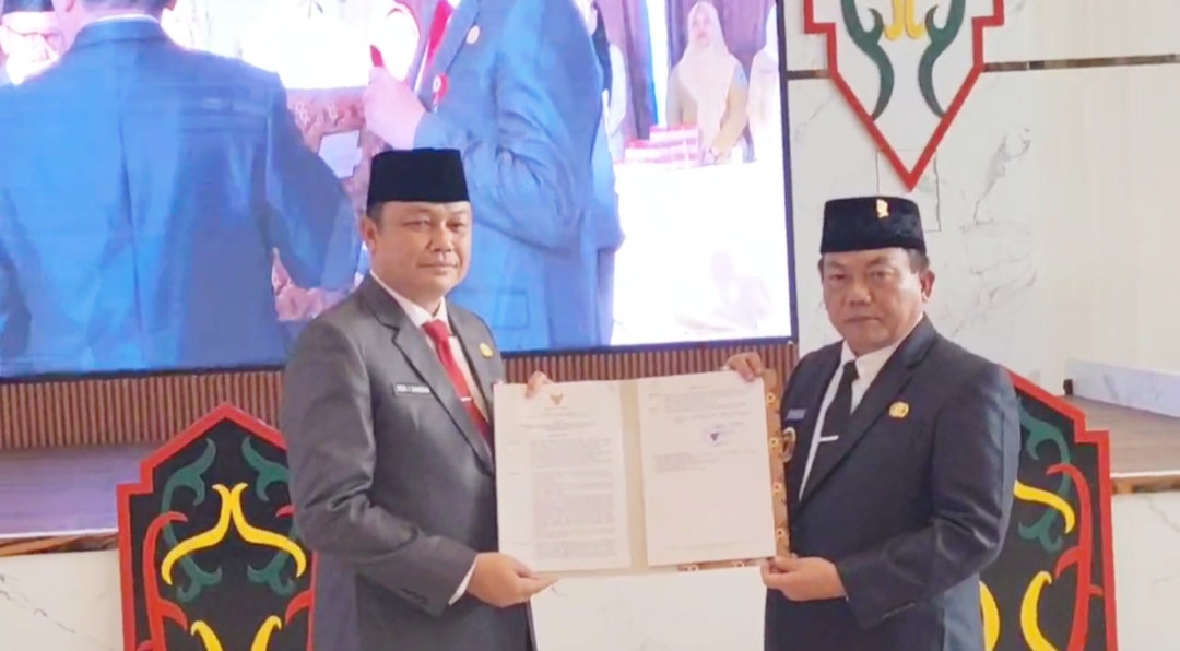 Bupati Kapuas Lantik Usis I Sangkai sebagai Sekda Definitif