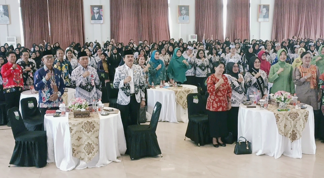 PGRI Kapuas Gelar Seminar, Angkat Tema Peran Ganda Perempuan