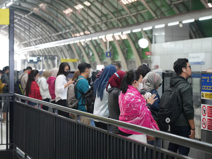 KAI Layani Lebih dari 13 Juta Pengguna LRT Jabodebek Selama Semester I 2025, Naik 50 Persen Dibanding Tahun Lalu