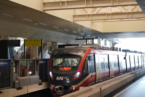 Perjalanan LRT Jabodebek Ditambah, KAI Catatkan Rekor Baru Pengguna