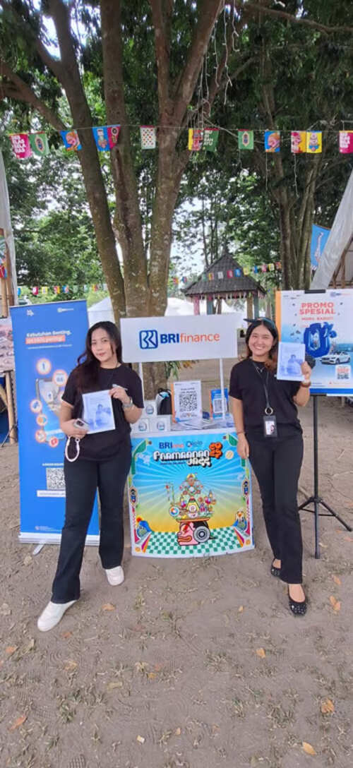 Promosikan Pembiayaan Terjangkau, BRI Finance Ramaikan Prambanan Jazz 2025