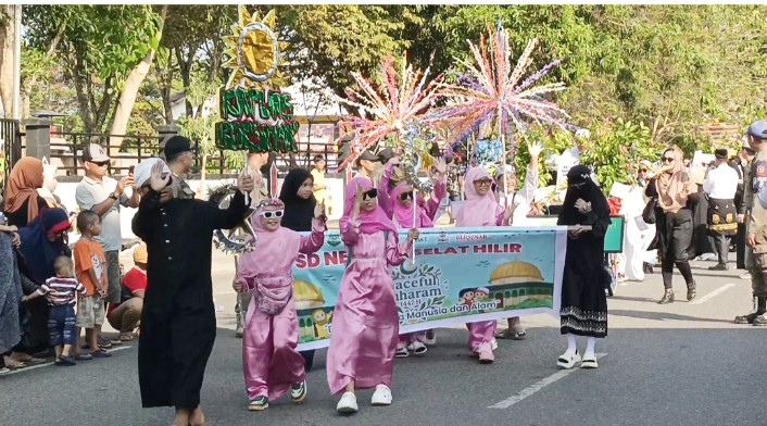 Pawai Muharram 1447 H di Kapuas Berlangsung Semarak, Bupati Wiyatno Ajak Warga Lakukan Hijrah Sosial dan Moral