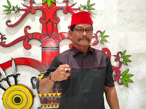 Thosibae Limin Desak DLH Cari Solusi Usai Penutupan TPS di Kecamatan Selat