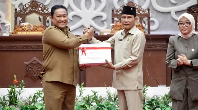 DPRD Kalteng Terima Naskah Raperda Pertanggungjawaban APBD 2024