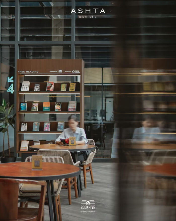 ASHTA District 8 Menjadi Mall Pertama yang Menghadirkan “Free Reading Space”