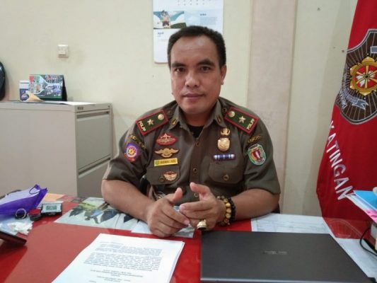 Reklame Tanpa Izin Ditertibkan, Satpol PP Katingan Tegas Jaga Estetika Kota
