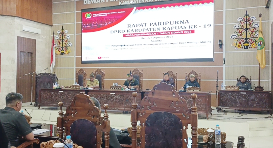 Bupati Kapuas Hadiri Rapat Paripurna Ke-19 DPRD