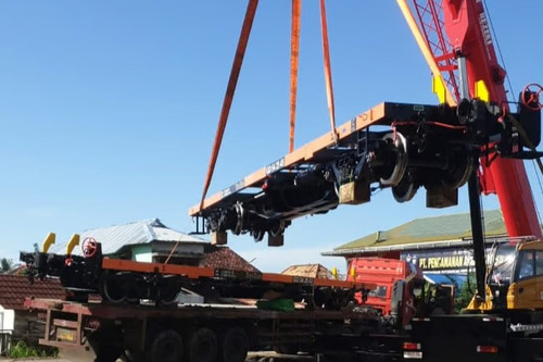 KAI Logistik Distribusikan 270 Gerbong Datar, Dukung Peningkatan Kapasitas Angkutan Barang di Sumatera