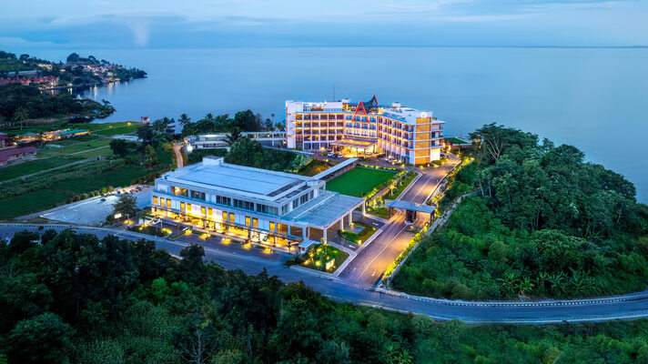 Liburan Agustus di Samosir: Tips, Agenda, dan Momen Terbaik