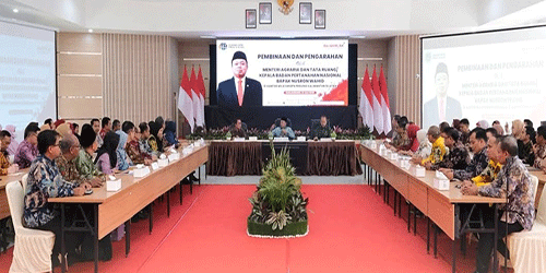 Beri Pengarahan di Kalimantan Selatan, Menteri Nusron Minta Jajaran Atasi Gap Dalam Sertipikasi Tanah