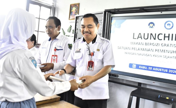Launching Makan Bergizi Gratis di SMAN 2 Kuala Kapuas
