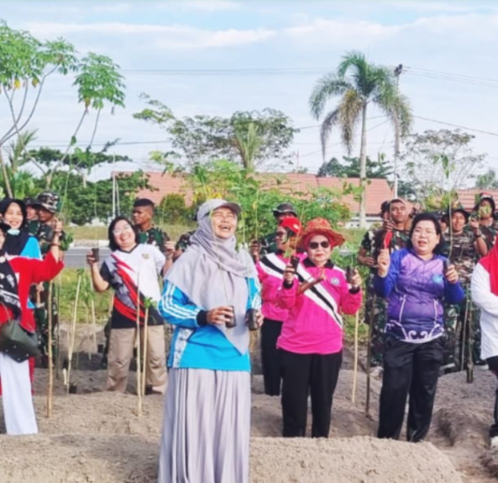 3.000 Bibit Cabai Ditanam Serentak: TP-PKK Katingan dan TNI Bergerak Kendalikan Inflasi Lewat Ketahanan Pangan
