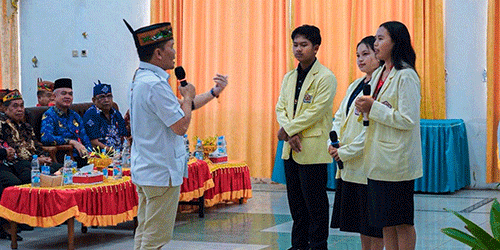 Gubernur Agustiar: Saya Tak Ingin Masyarakat Kalteng Tidak Mampu Melanjutkan Sekolah