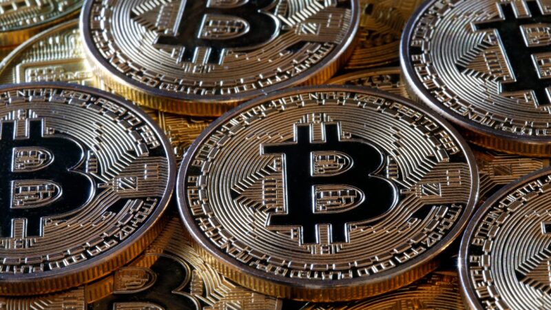 Bitcoin Tertekan, Support Krusial di $105.000 Jadi Penentu Arah Harga