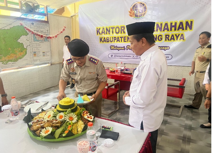 Potong Tumpeng Warnai HANTARU 2025 Murung Raya, Simbol Syukur dan Harapan