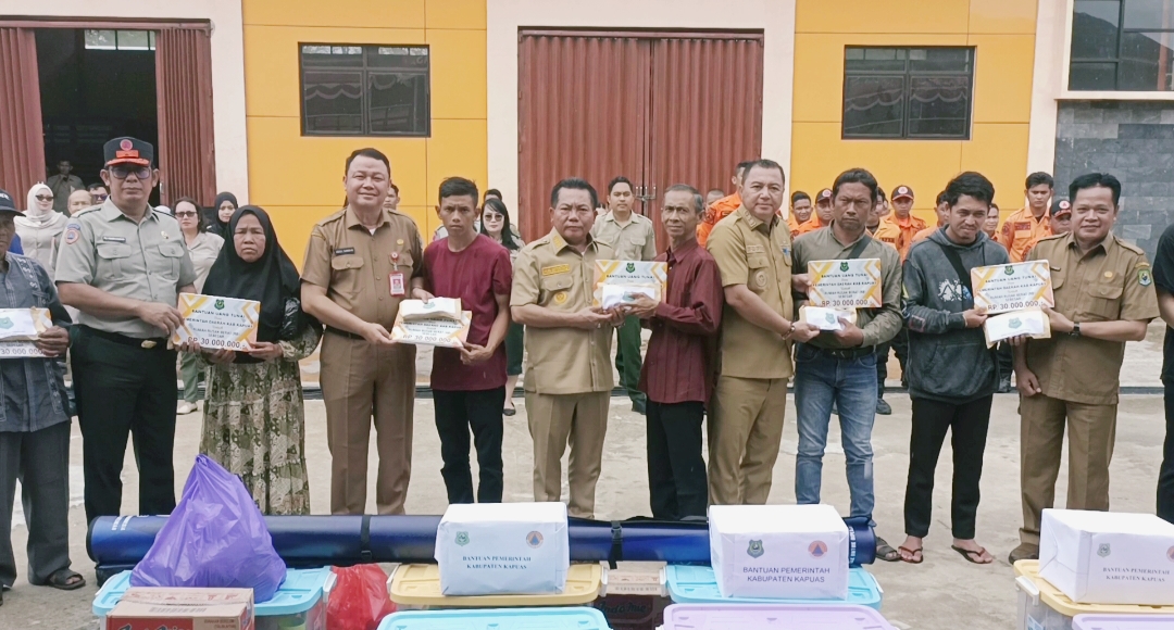 Pemkab Kapuas Salurkan Bantuan untuk Korban Kebakaran di 4 Kecamatan