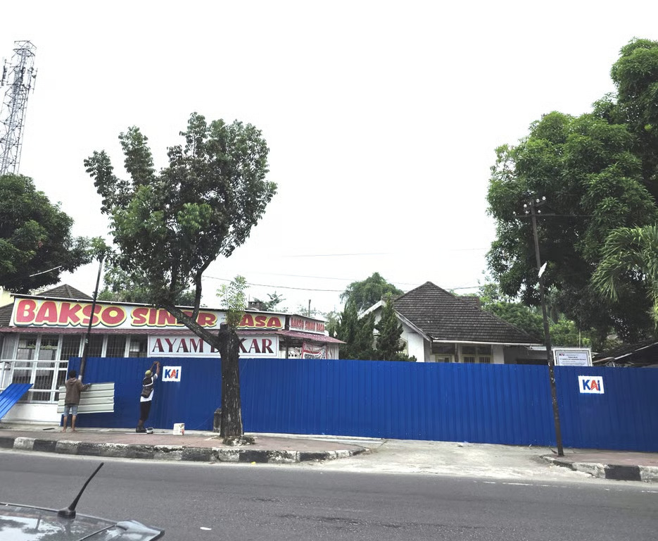 PN Medan Eksekusi Aset milik KAI yang Dikuasai Pihak Lain di Jalan Perintis Kemerdekaan