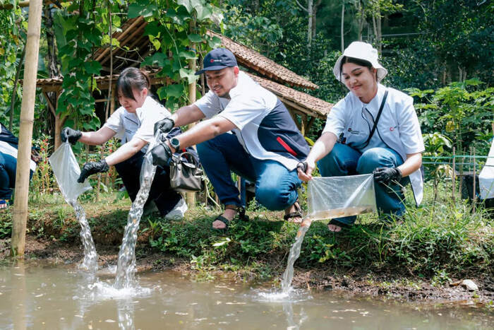 Program Bakti Sosial MIND ID Hadirkan Manfaat Bagi Desa Ciderum