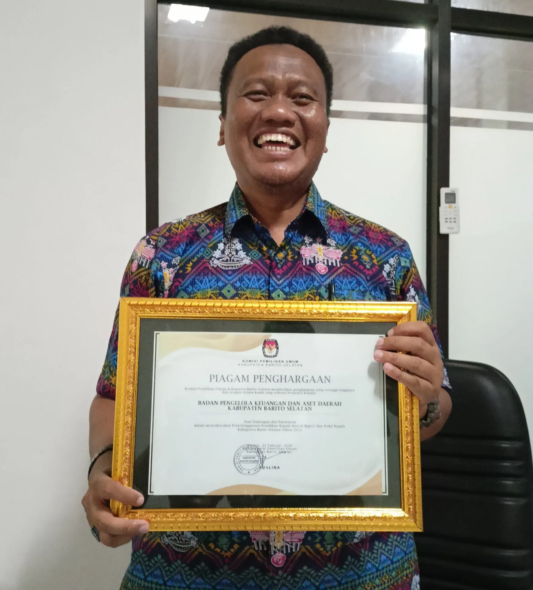 BPKAD Barsel Terima Penghargaan KPUD, Bukti Komitmen Dukung Pemilu Berkualitas