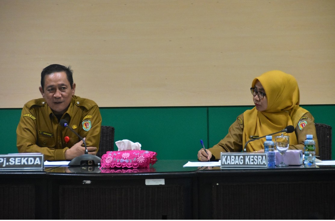 Pj Sekda Katingan Pimpin Rapat Bantuan Pendidikan, Tegaskan Pentingnya Akuntabilitas dan Ketepatan Sasaran