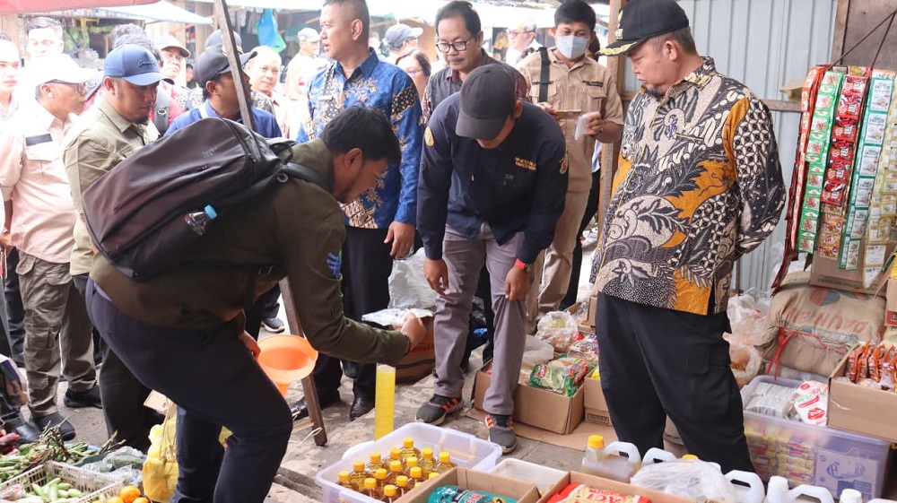 Bupati Katingan Sidak Pasar, Pastikan Harga Sembako Tetap Terkendali